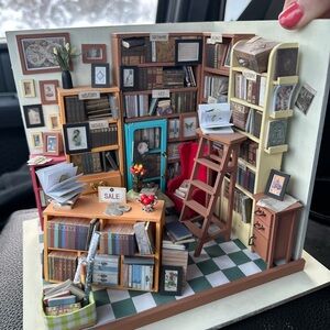 Miniature bookshop / dollhouse library scene